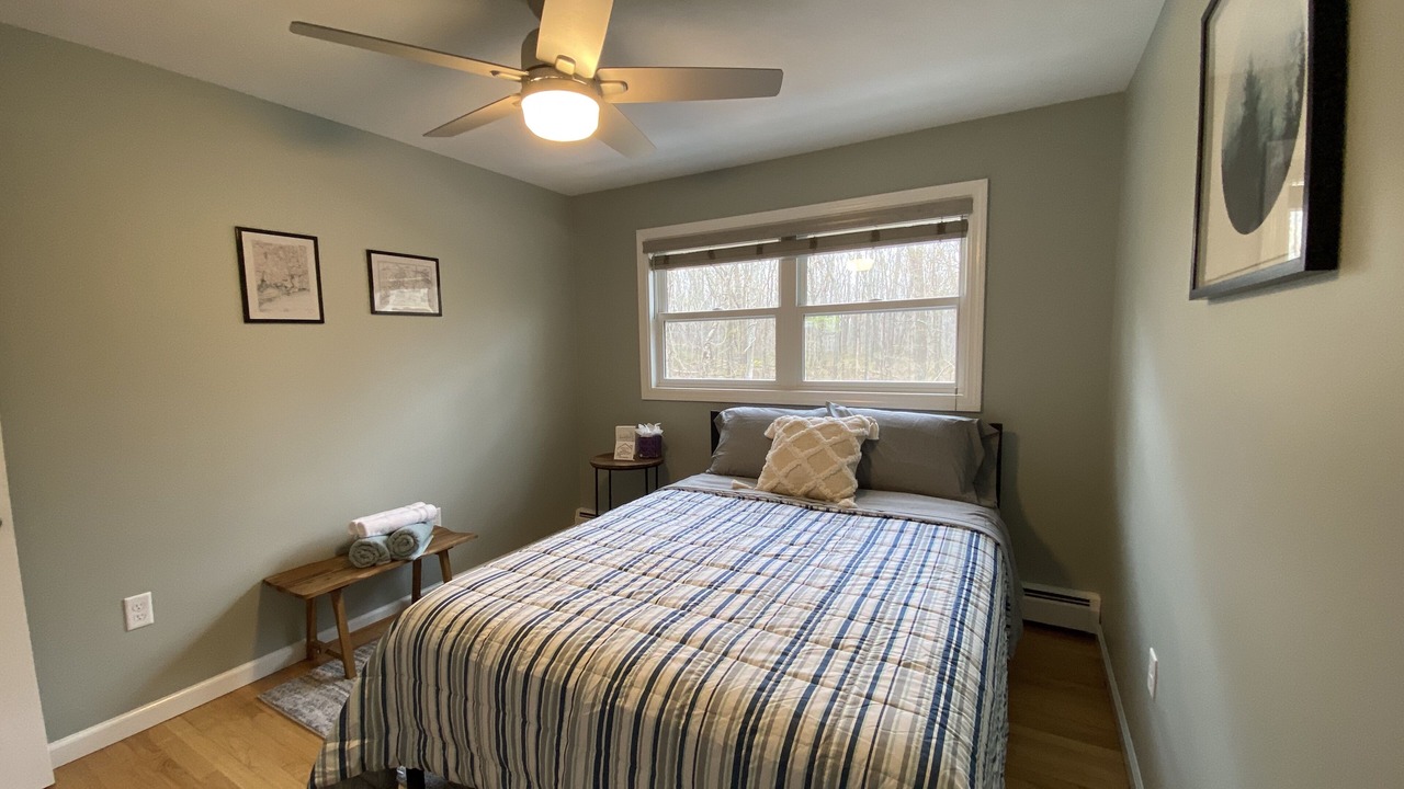 Photo of Bedroom in Old Mystic