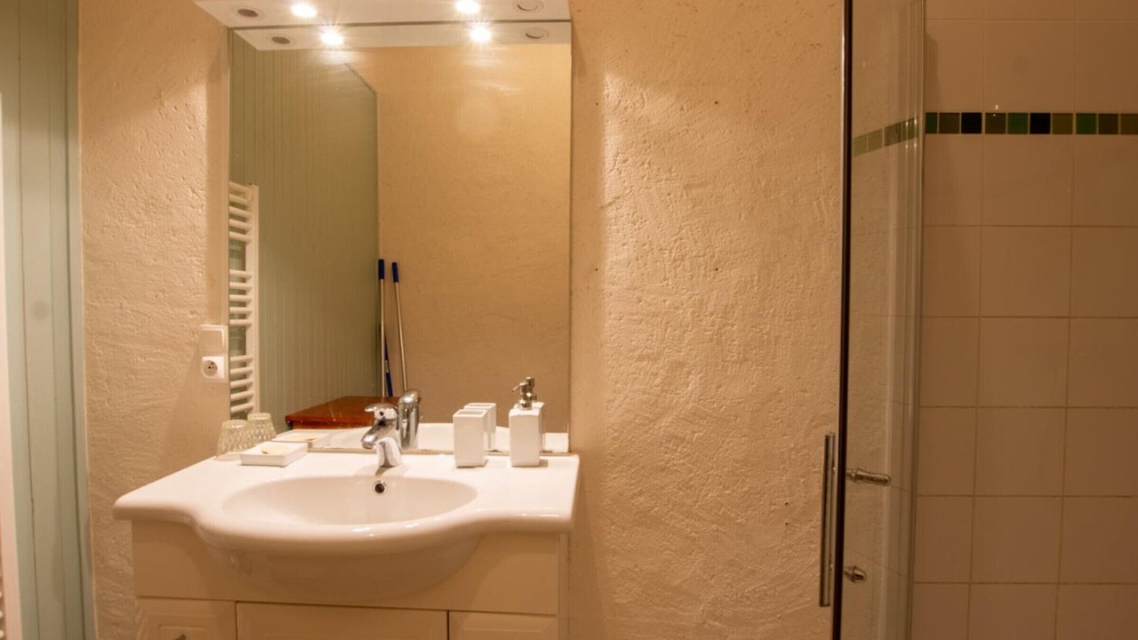 Photo of Bathroom in Loubejac