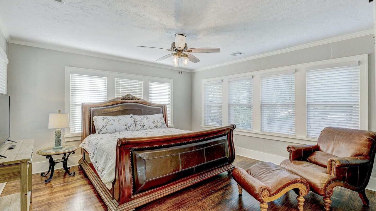 Photo of Bedroom in Lincoln Terrace