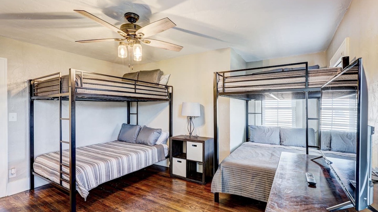 Photo of Bedroom in Lincoln Terrace