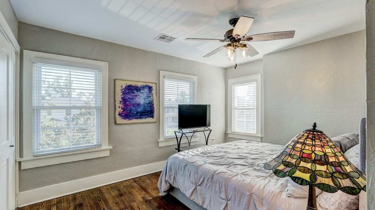 Photo of Bedroom in Lincoln Terrace
