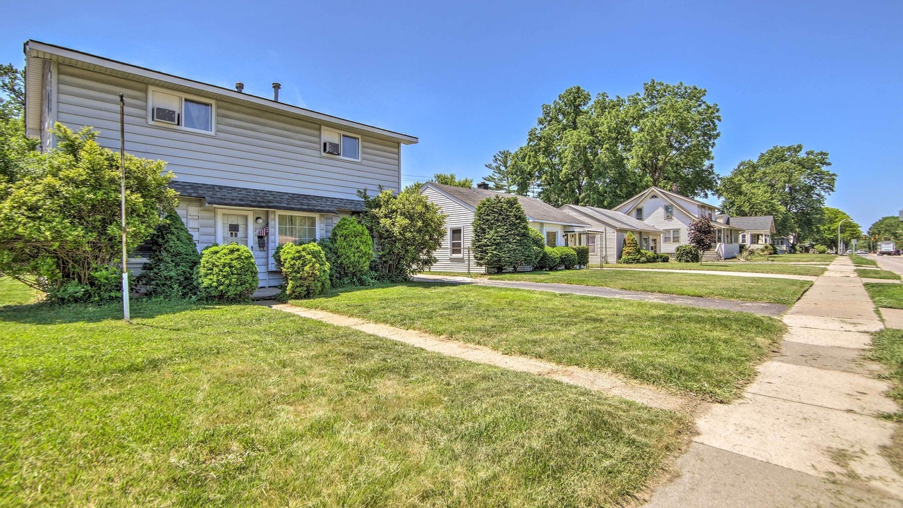 Photo of Outdoor in Royal Oak