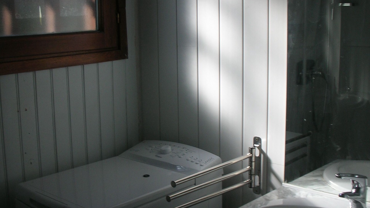 Photo of Bathroom in Pyrenees 2000