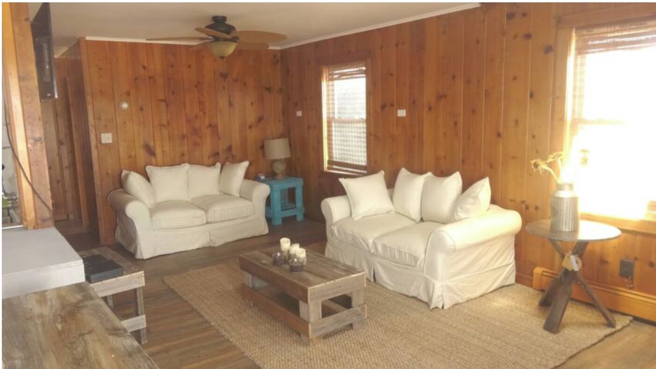 Photo of Livingroom in New Suffolk