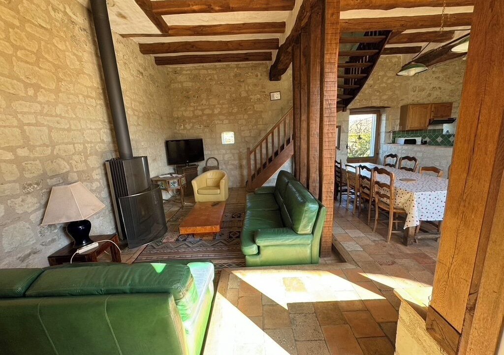 Photo of Livingroom in Beaumont-en-Veron