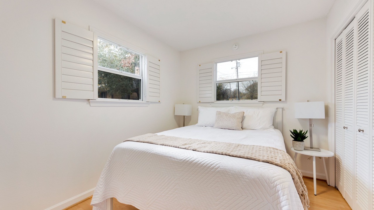 Photo of Bedroom in Seven Points