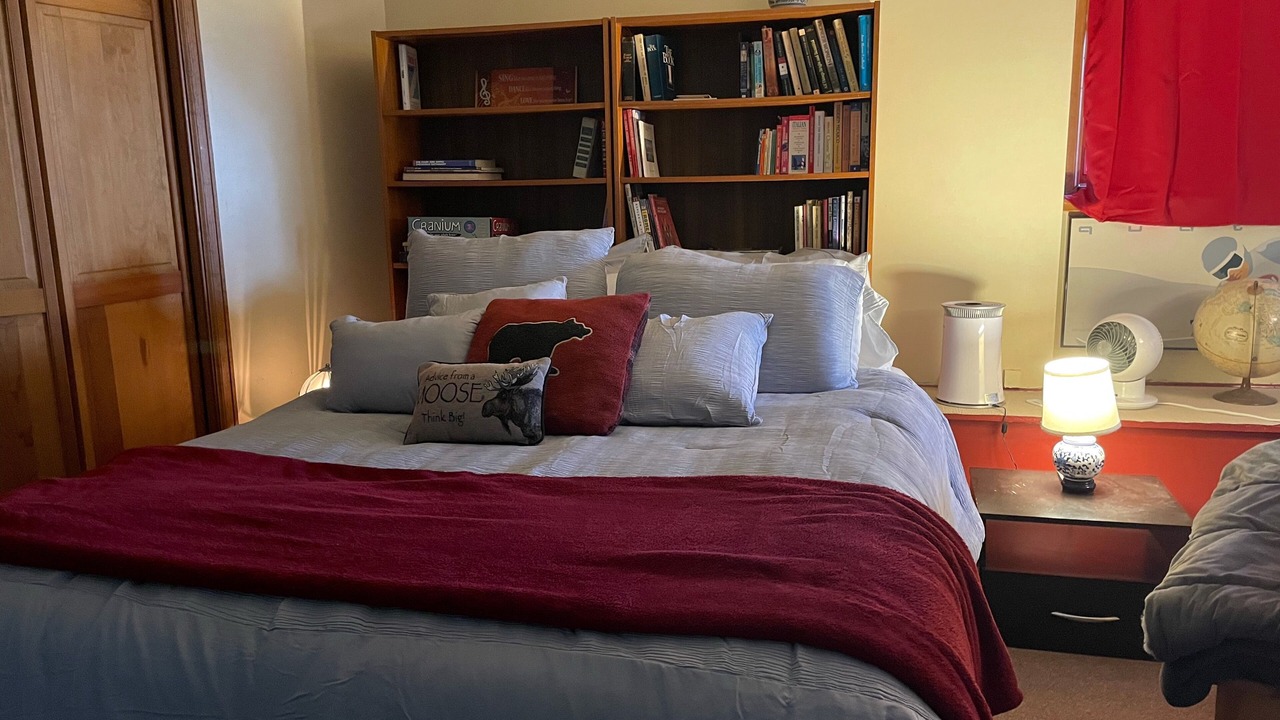 Photo of Bedroom in Redstone