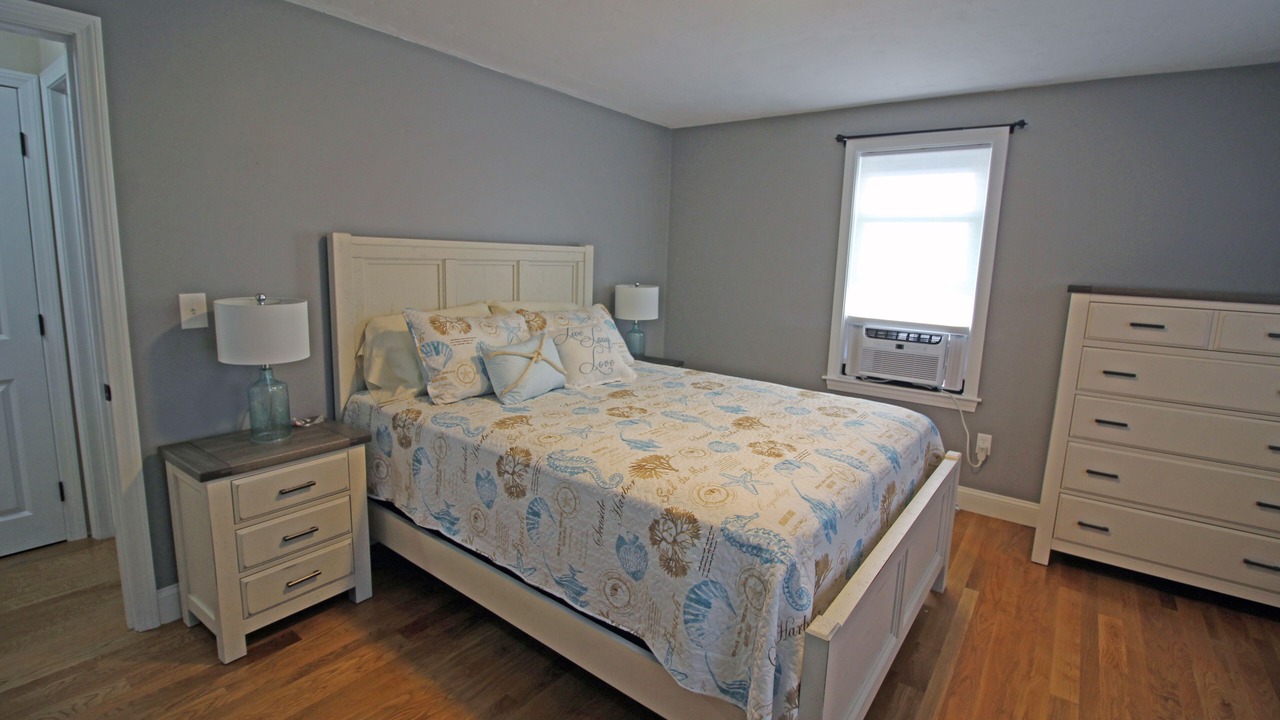 Photo of Bedroom in West Yarmouth
