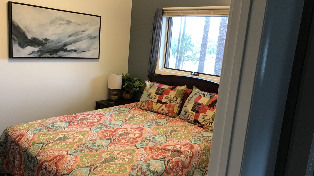 Photo of Bedroom in National Mine