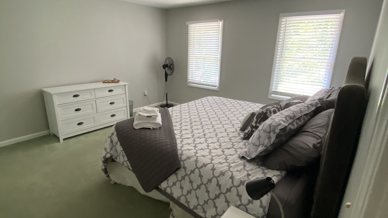 Photo of Bedroom in Roswell