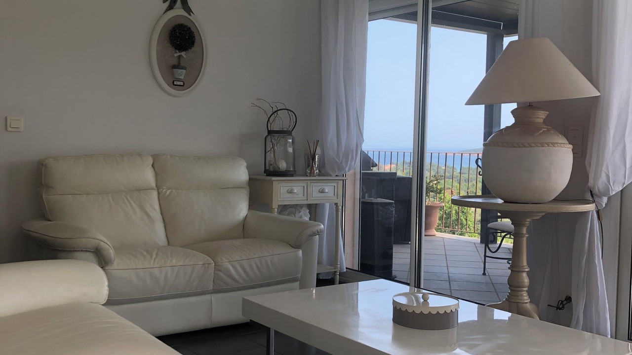 Photo of Livingroom in Pinarellu