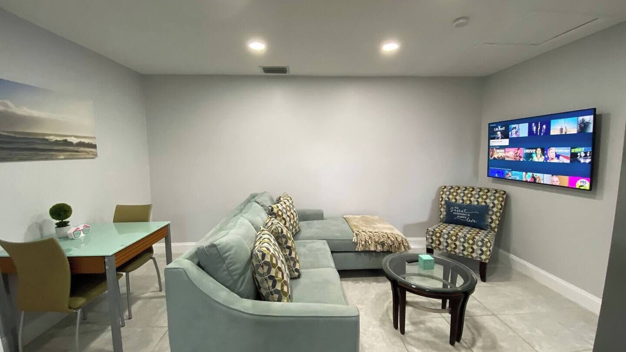 Photo of Livingroom in Hollywood