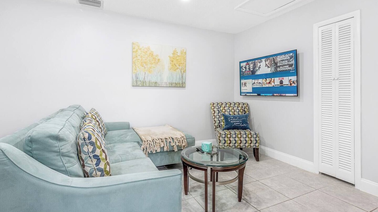 Photo of Livingroom in Hollywood
