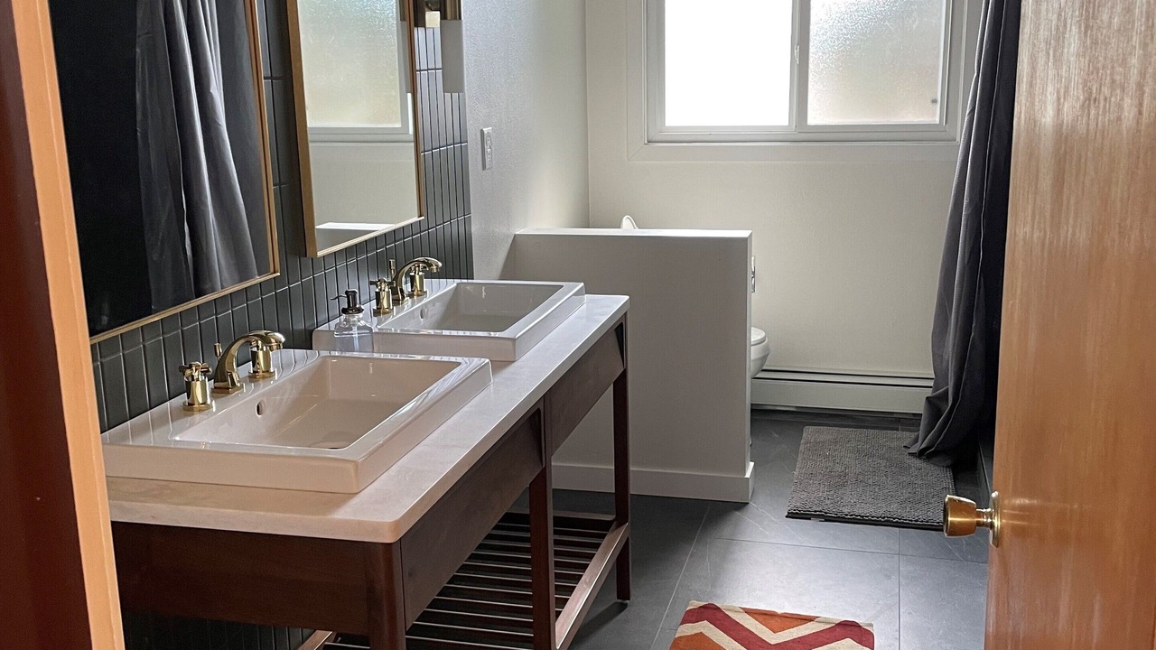 Photo of Bathroom in Saratoga
