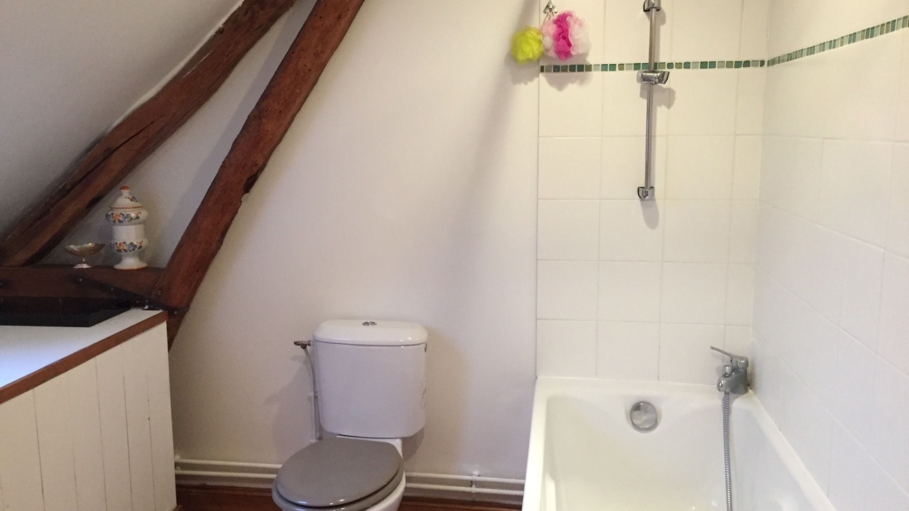 Photo of Bathroom in Saint-Sauflieu