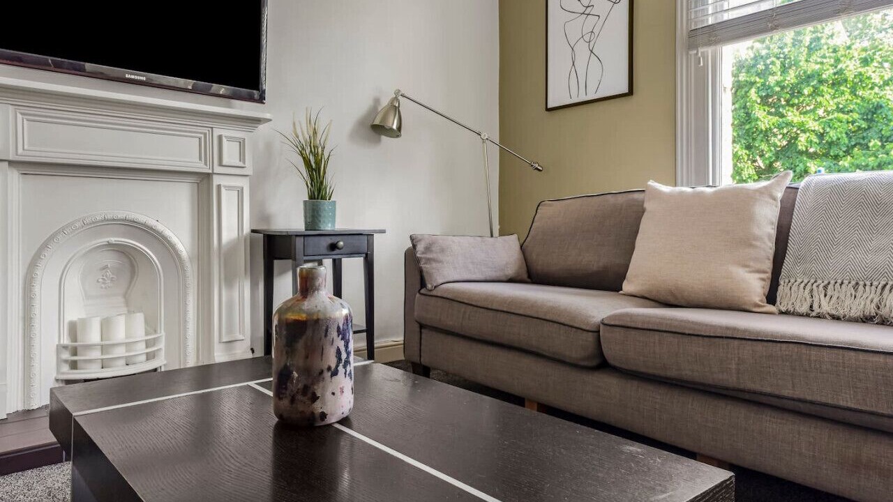 Photo of Livingroom in West Kensington