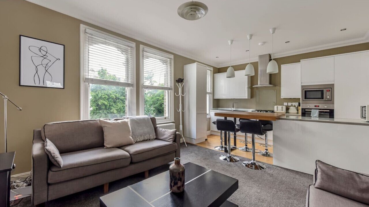 Photo of Livingroom in West Kensington