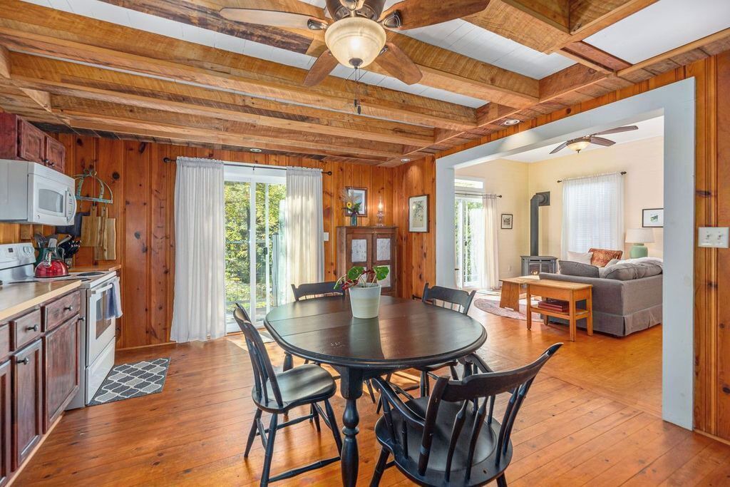 Photo of Bedroom in Hot Springs