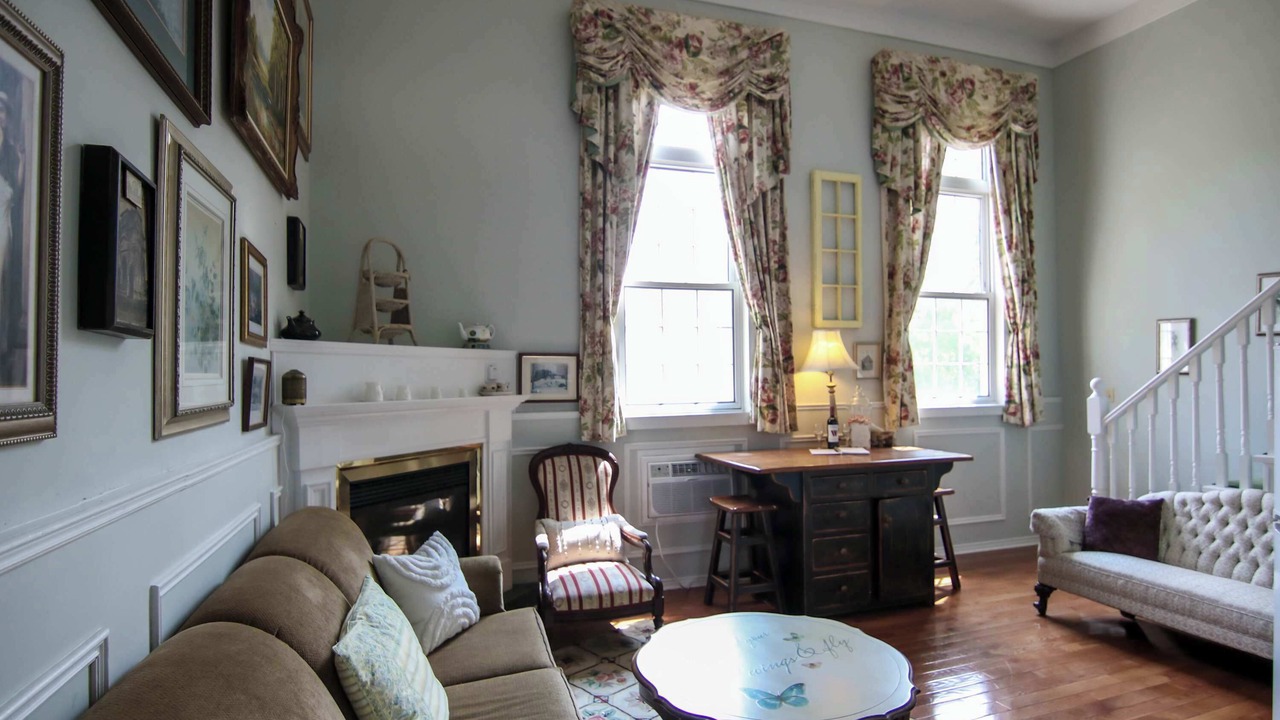 Photo of Livingroom in Bracebridge