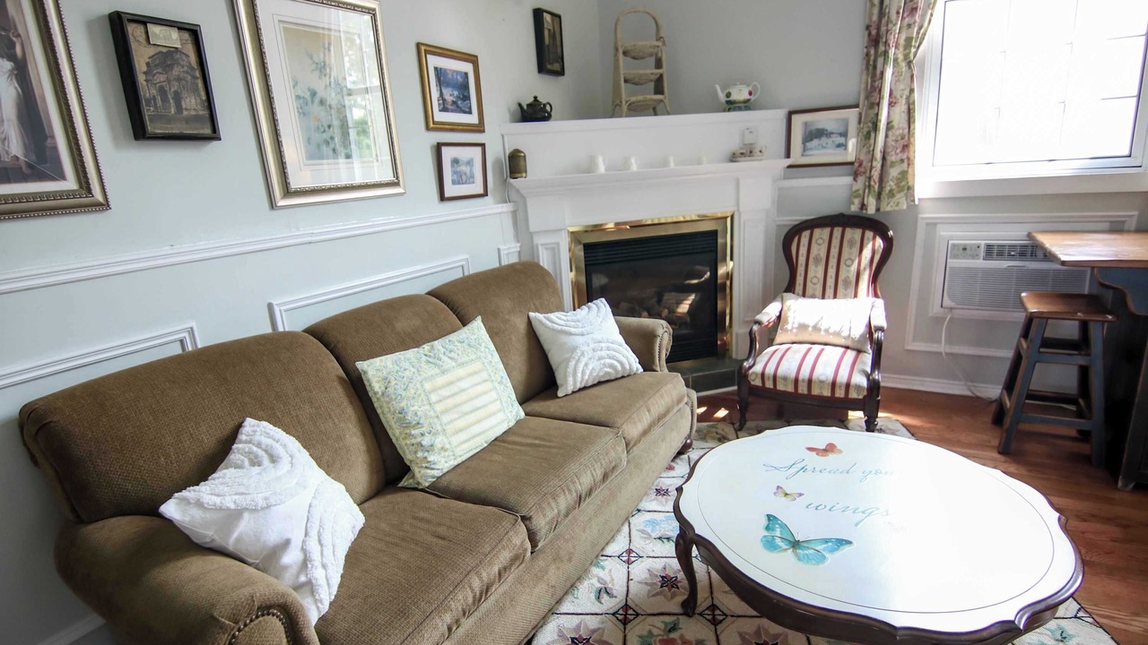 Photo of Livingroom in Bracebridge