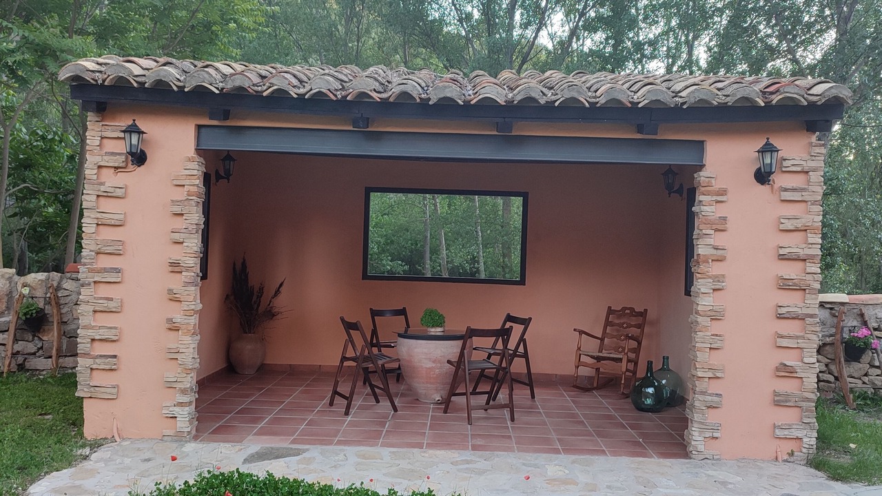 Photo of Patio Balcony in Valacloche