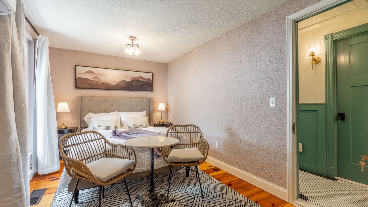 Photo of Bedroom in Holiday Island
