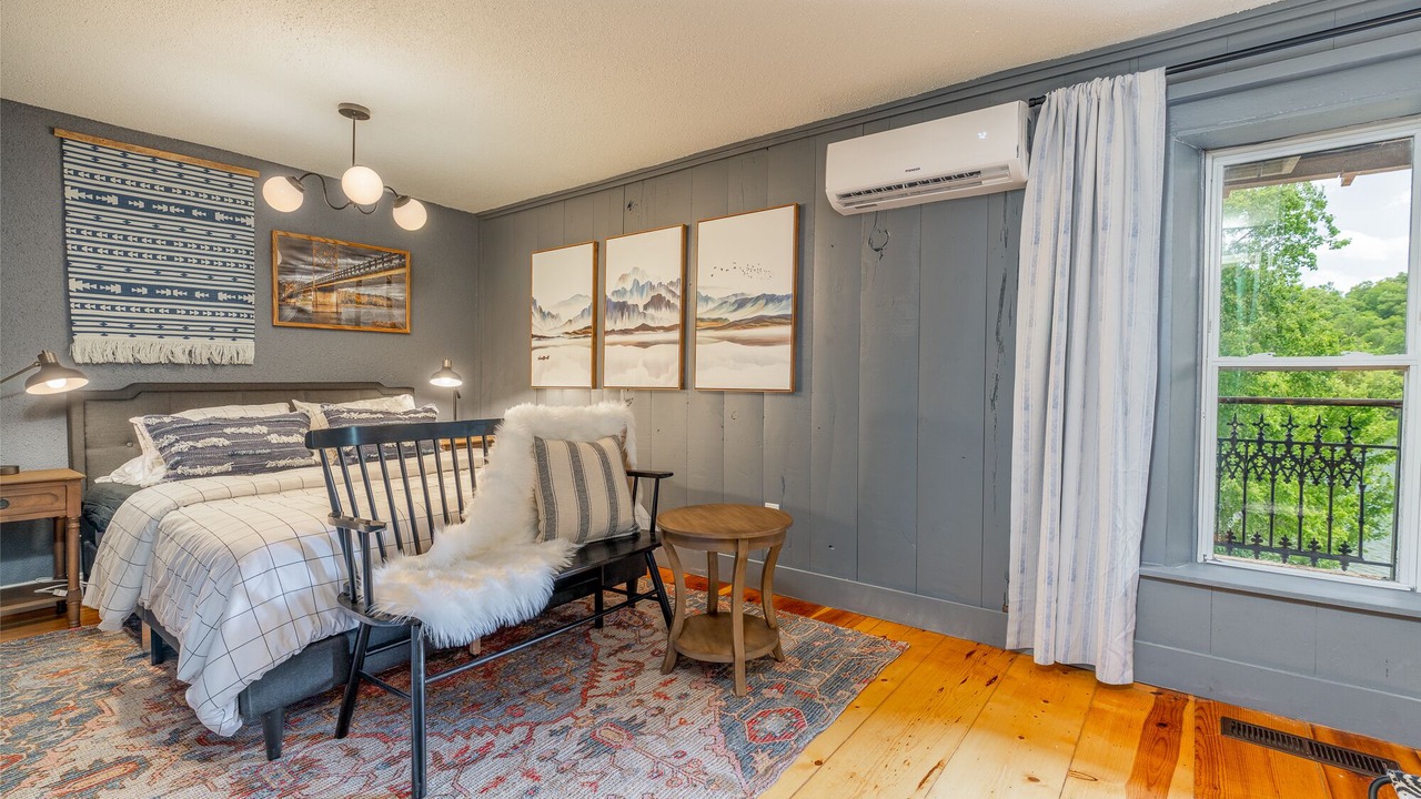 Photo of Bedroom in Holiday Island