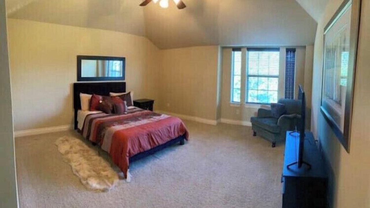 Photo of Bedroom in Lake Houston