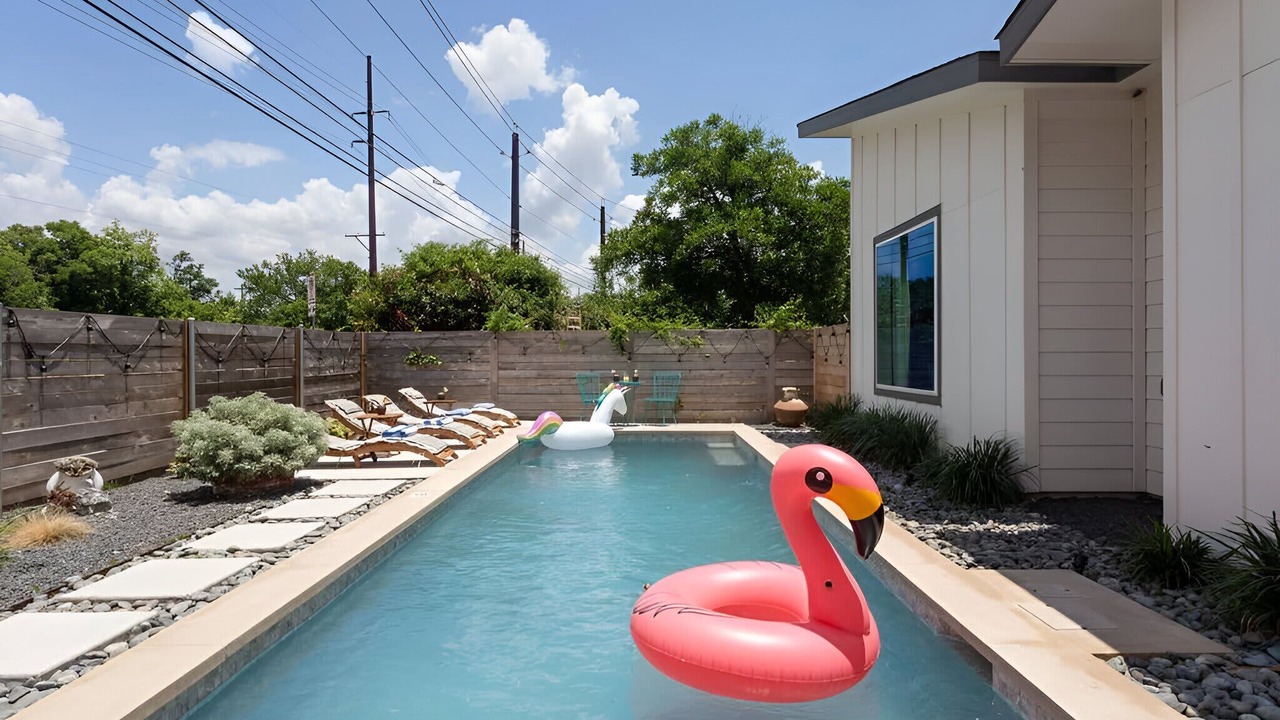 Photo of Outdoor in Govalle
