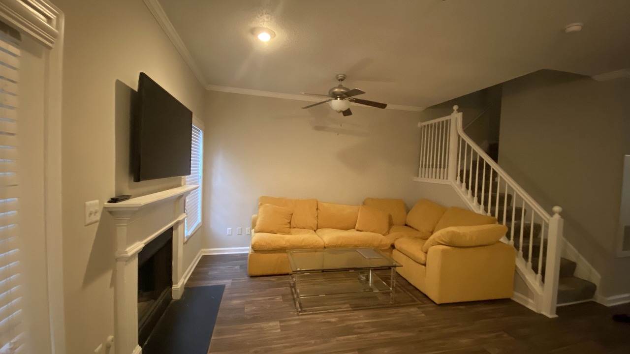 Photo of Livingroom in Briarcliff Heights