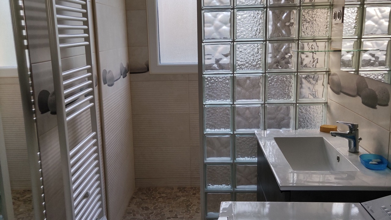 Photo of Bathroom in Saint-Martin-en-Campagne