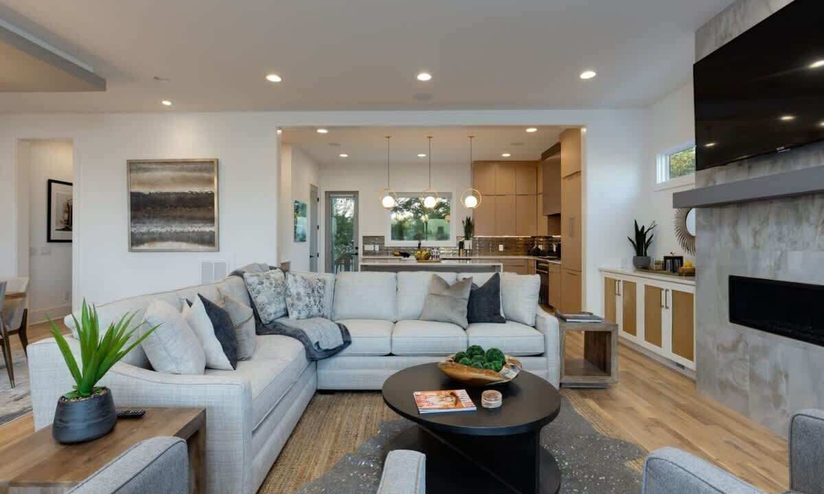 Photo of Livingroom in Talbot's Corner