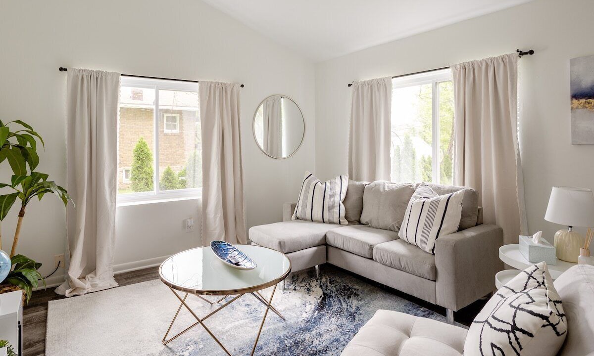Photo of Livingroom in Rosedale
