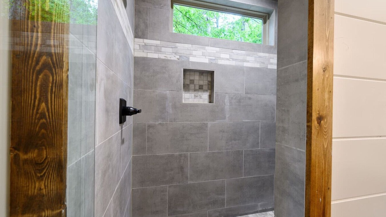 Photo of Bathroom in Broken Bow
