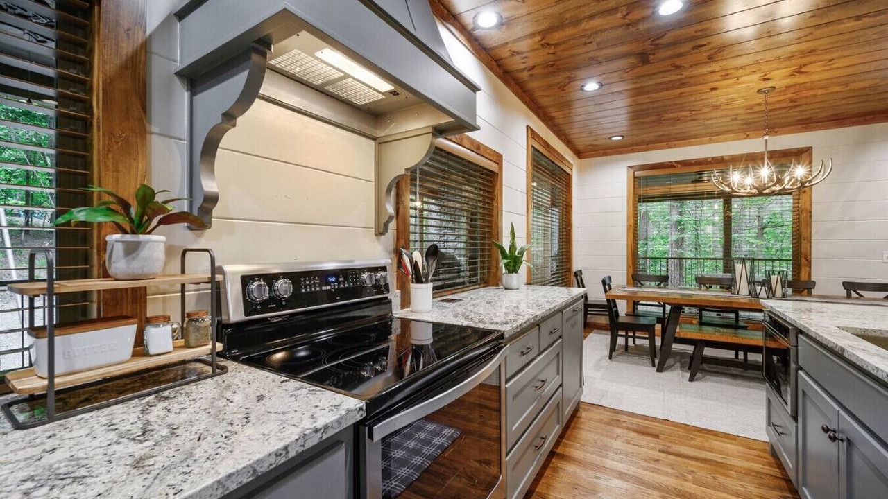 Photo of Kitchen in Broken Bow