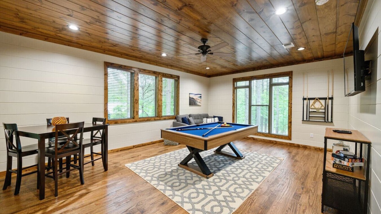 Photo of Bedroom in Broken Bow