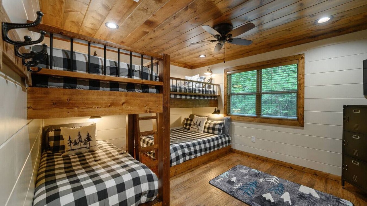Photo of Bedroom in Broken Bow