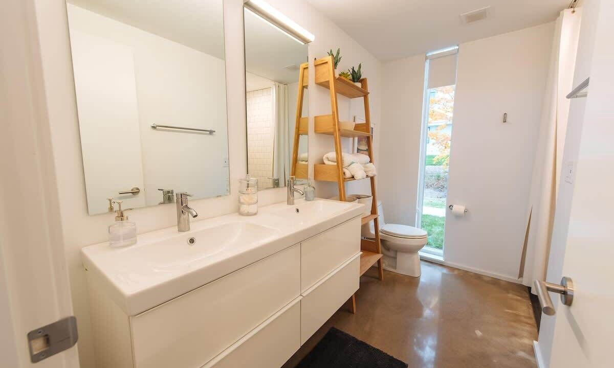 Photo of Bathroom in Egg Harbor