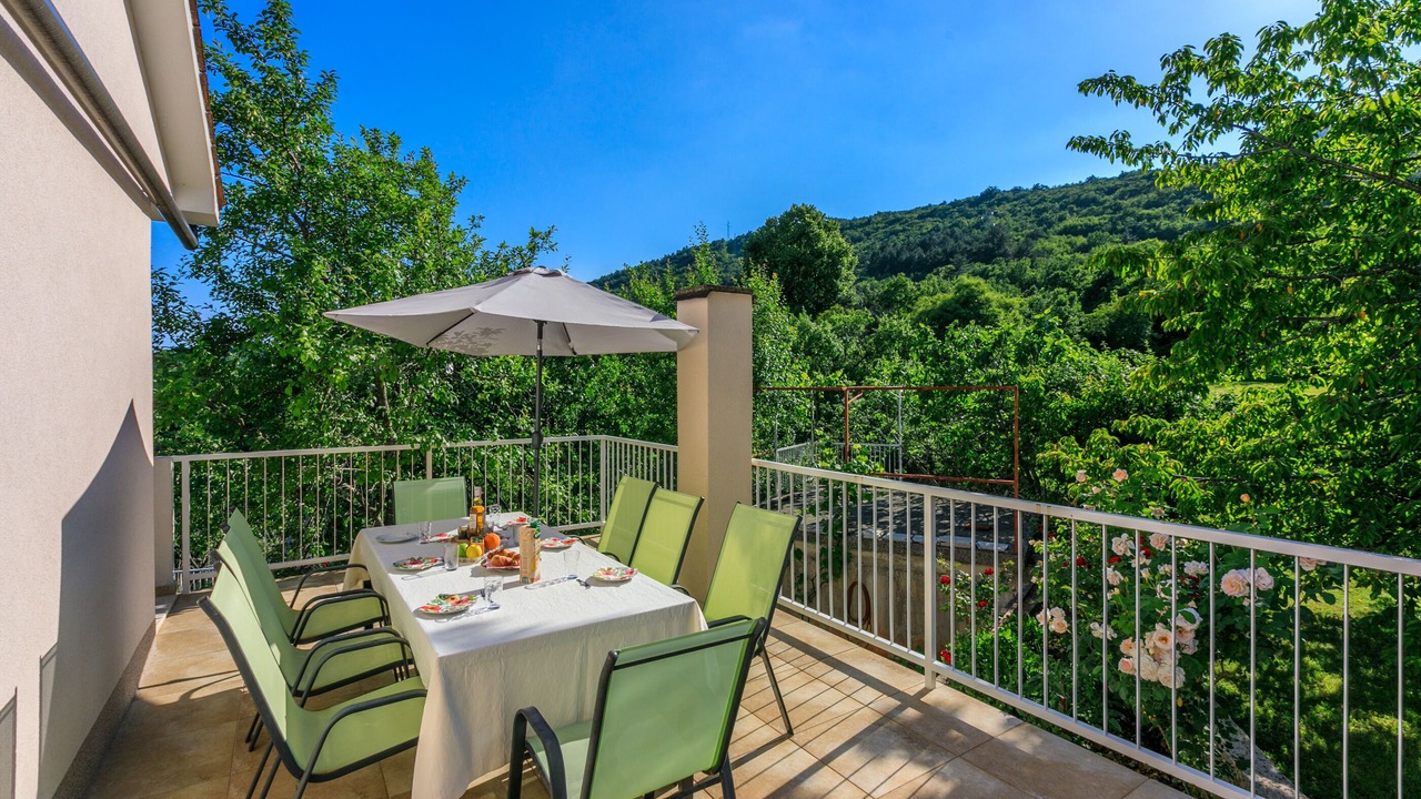 Photo of Outdoor in Sveta Jelena