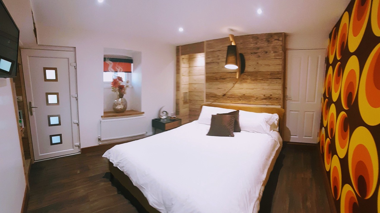 Photo of Others in Par