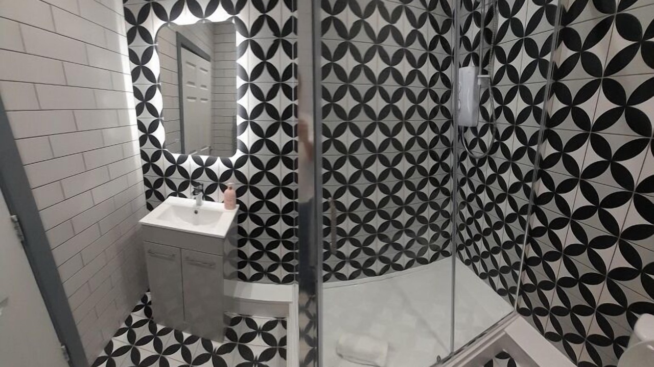 Photo of Others in Par