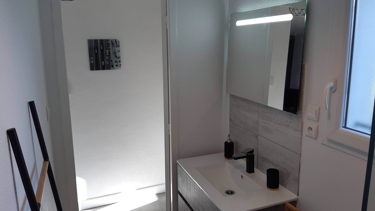 Photo of Bathroom in La Roche-Chalais