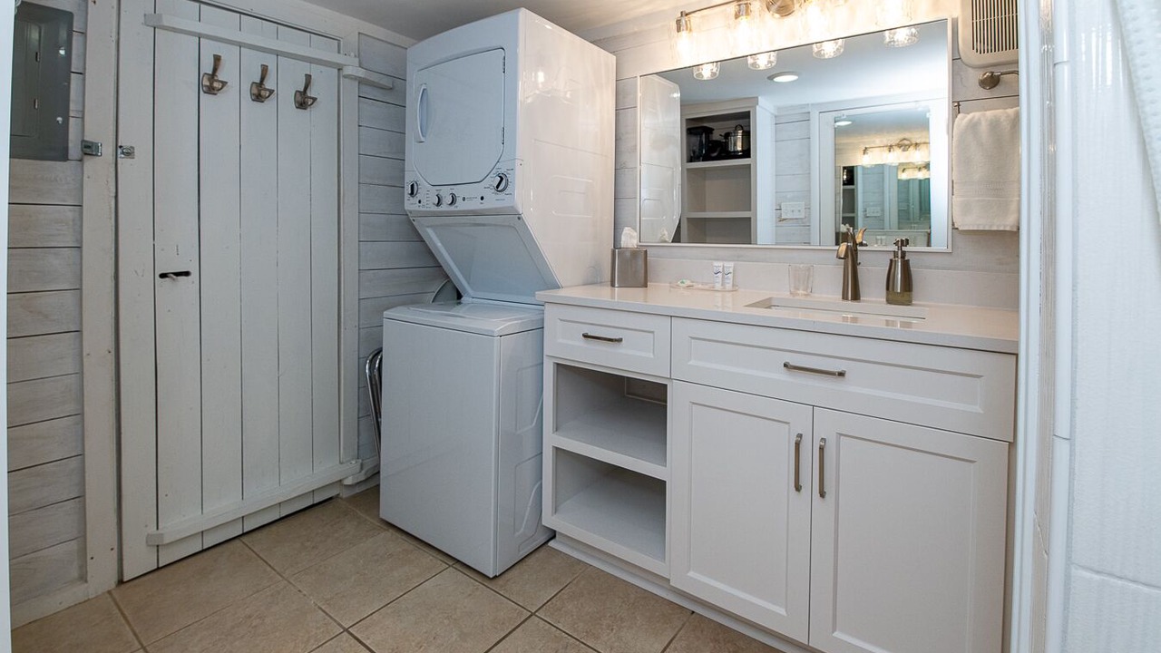 Photo of Bathroom in Atlantic Beach