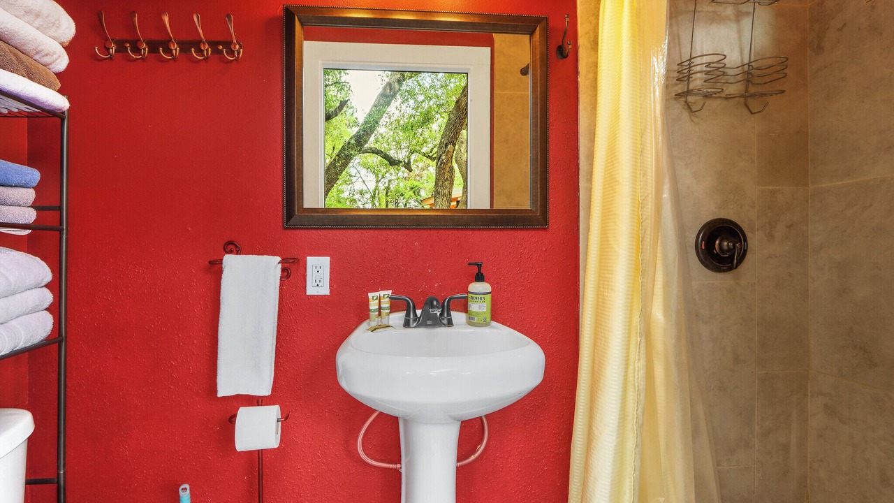 Photo of Bathroom in Driftwood