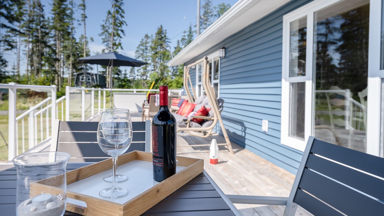 Photo of Patio Balcony in Heckmans Island