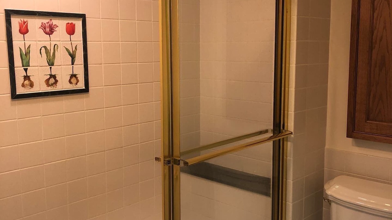 Photo of Bathroom in Locust Grove
