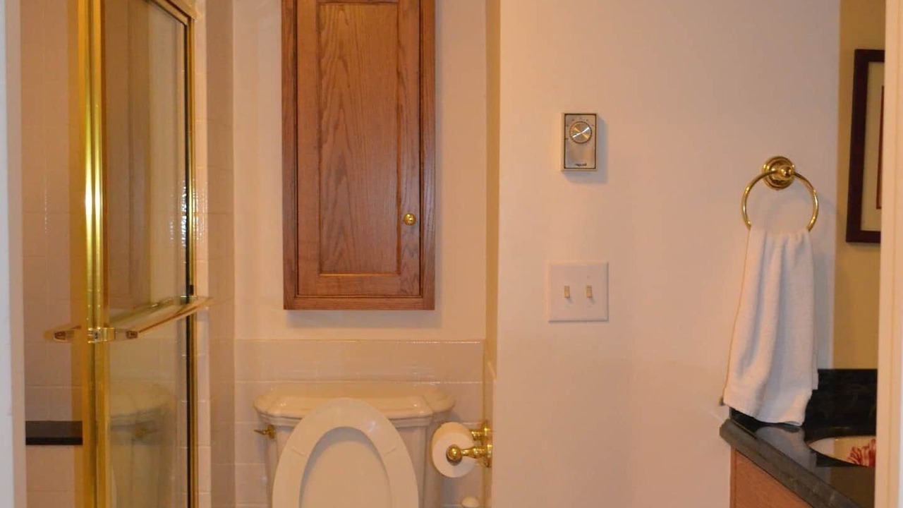 Photo of Bathroom in Locust Grove