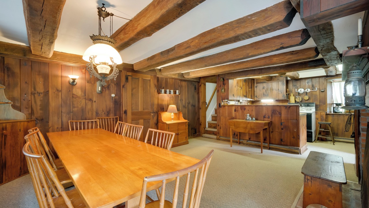 Photo of Bedroom in Salem