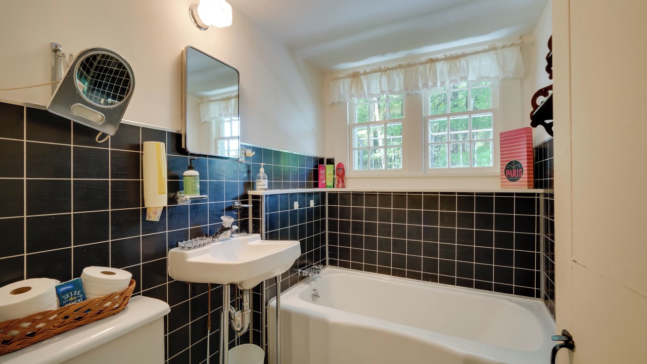 Photo of Bathroom in Salem