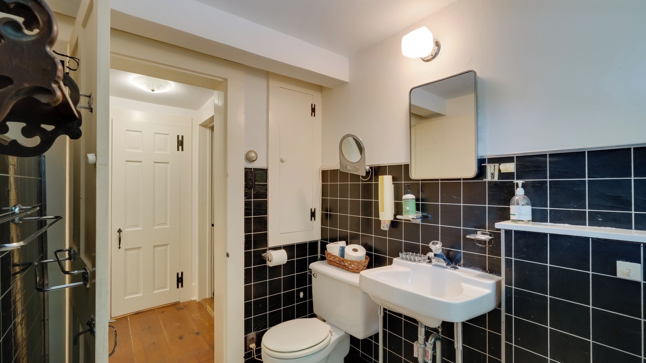 Photo of Bathroom in Salem